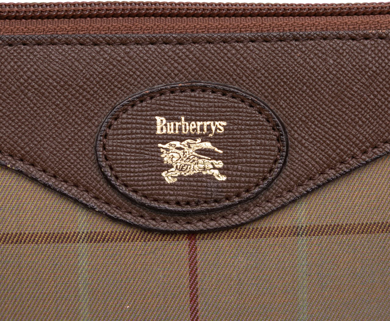 Burberry Vintage Check Canvas Clutch Bruin