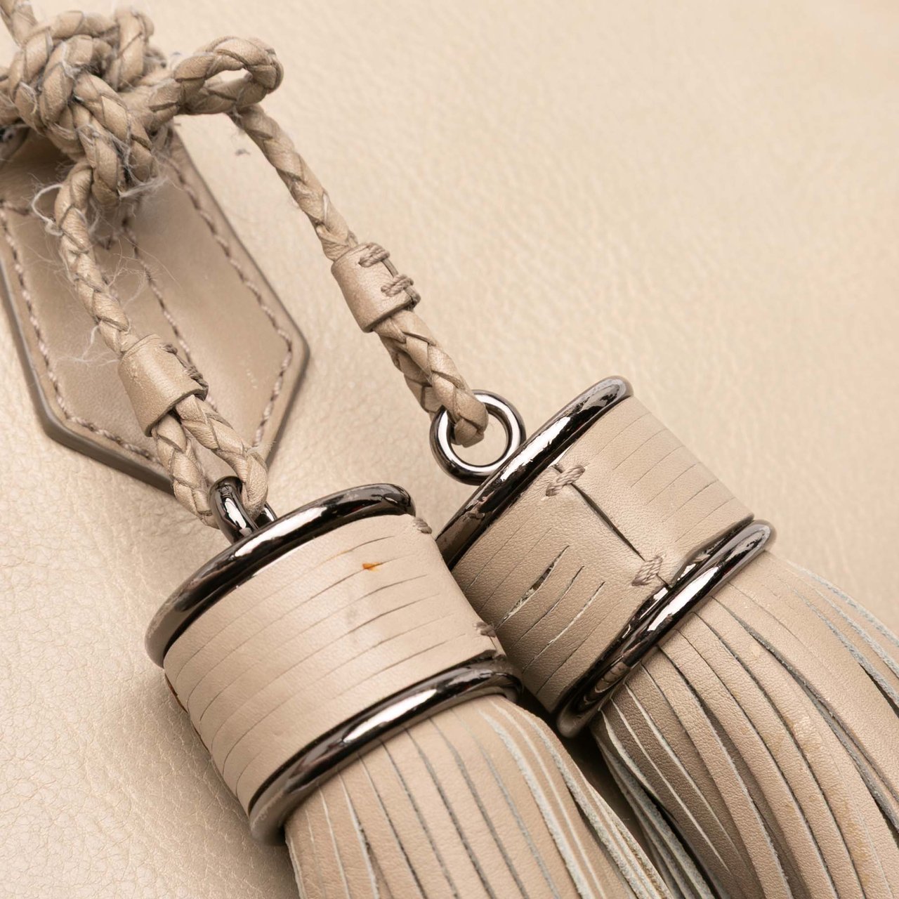 Burberry Leather Tassel Hobo Bag Bruin