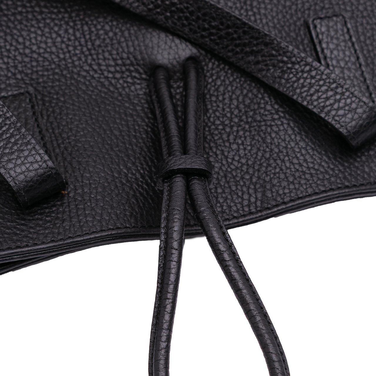 Burberry House Check Trimmed Grainy Calfskin Horn Toggle Tote Zwart