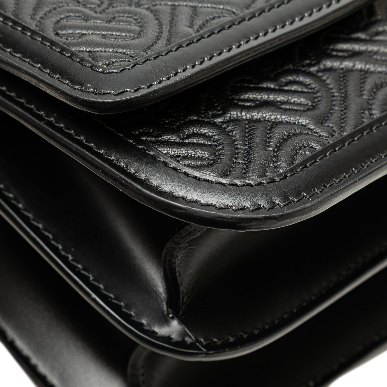 Burberry Medium TB Monogram Embossed Calfskin Chain Crossbody Zwart
