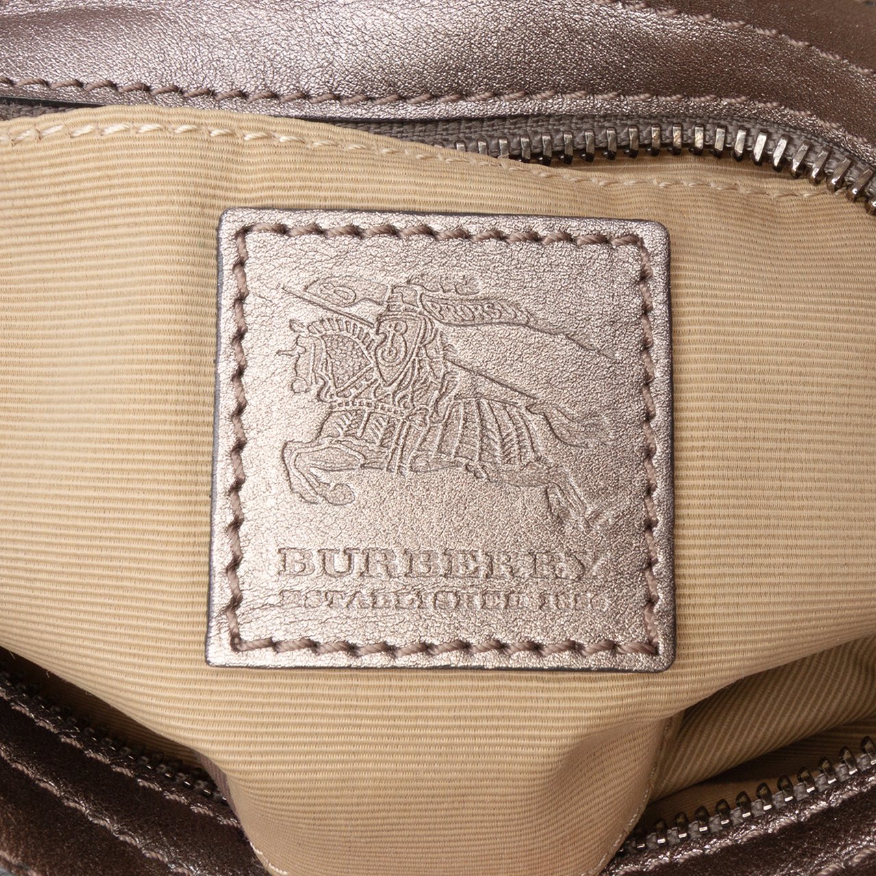 Burberry Nova Check Cutout Leather Accessory Pochette Zilver
