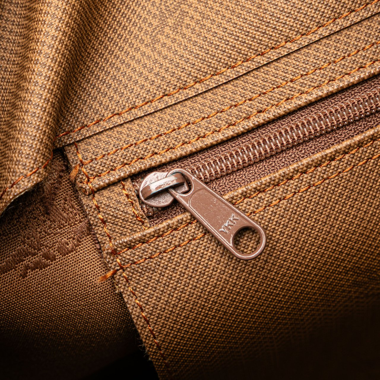 Burberry Haymarket Check Canvas Tote Bruin
