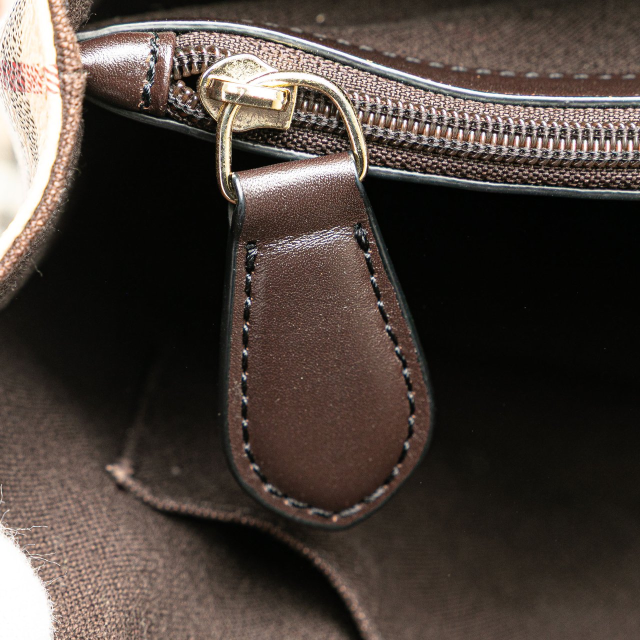 Burberry Haymarket Check PVC Tote Bruin