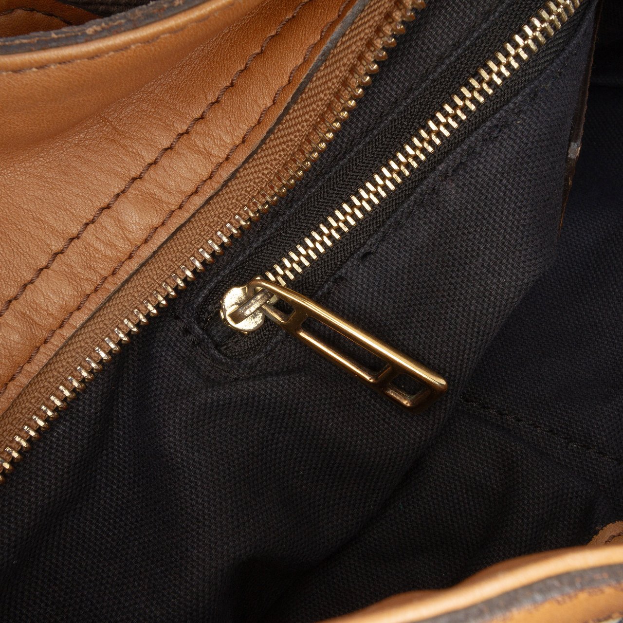 Burberry House Check Canvas Ashwood Hobo Bruin
