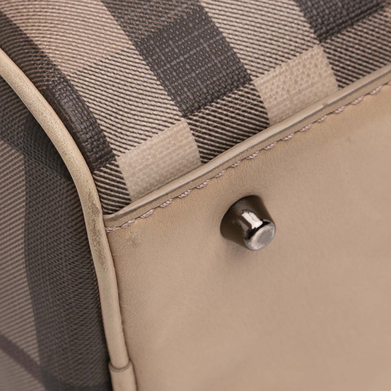 Burberry Smoke Check Coated Canvas Chester Boston Bag Bruin