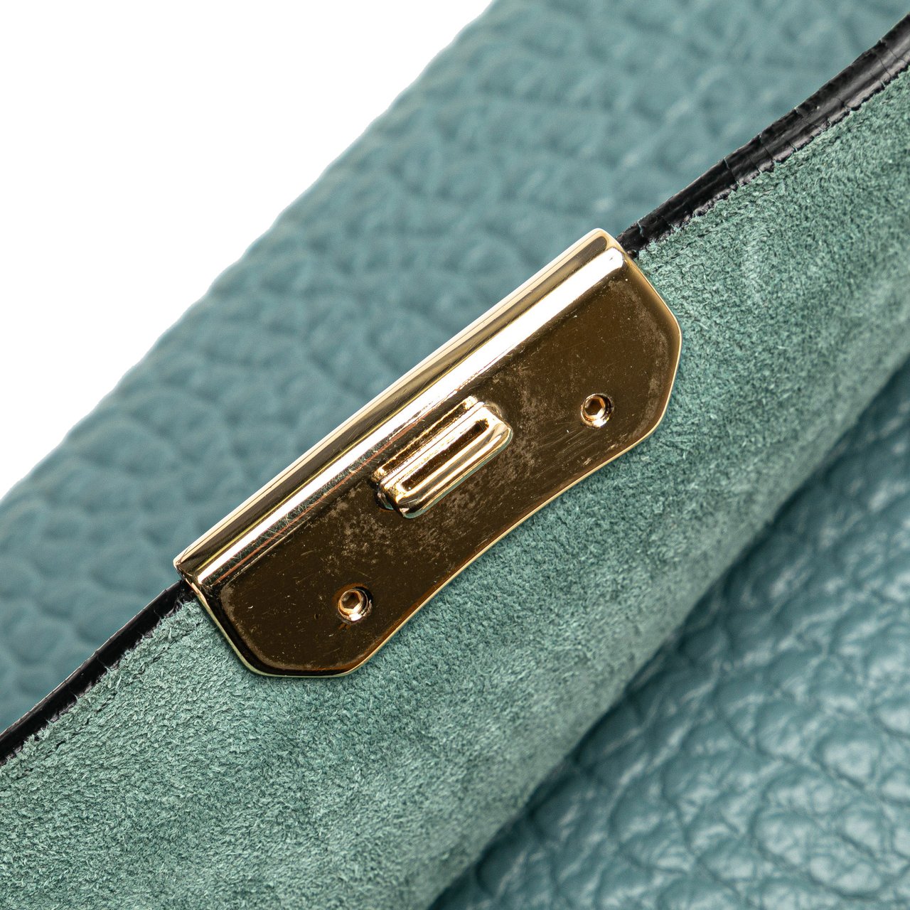 Burberry Medium Grained Calfskin Mildenhall Crossbody Blauw