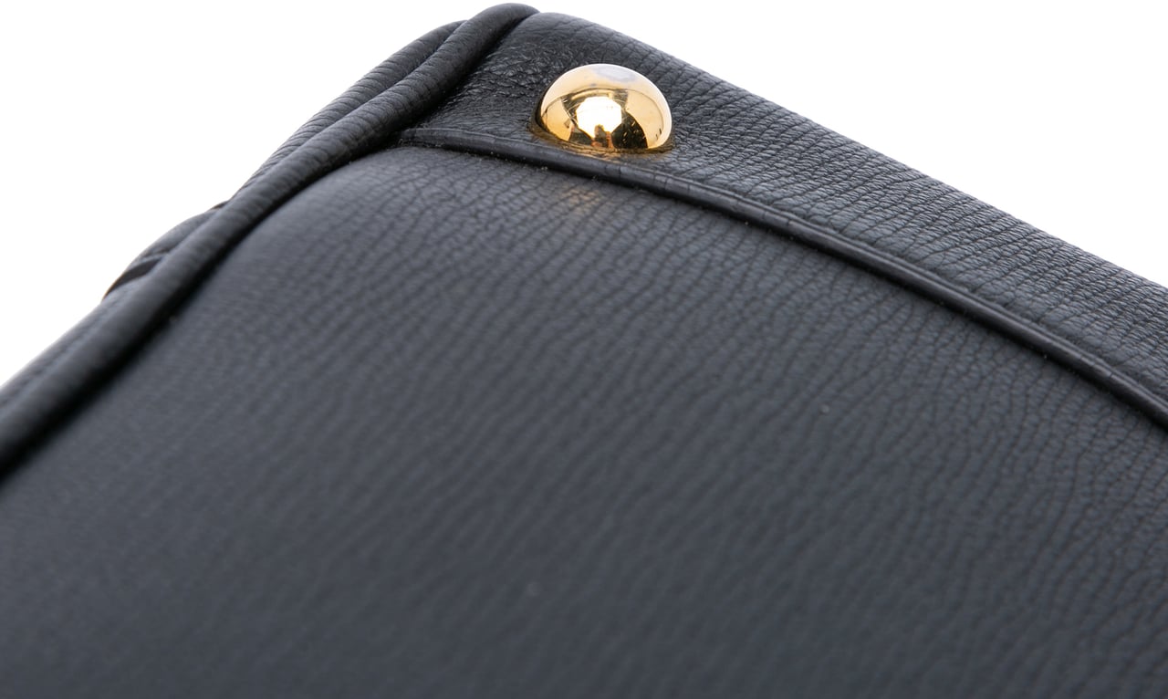 Burberry Small Leather Milverton Satchel Zwart