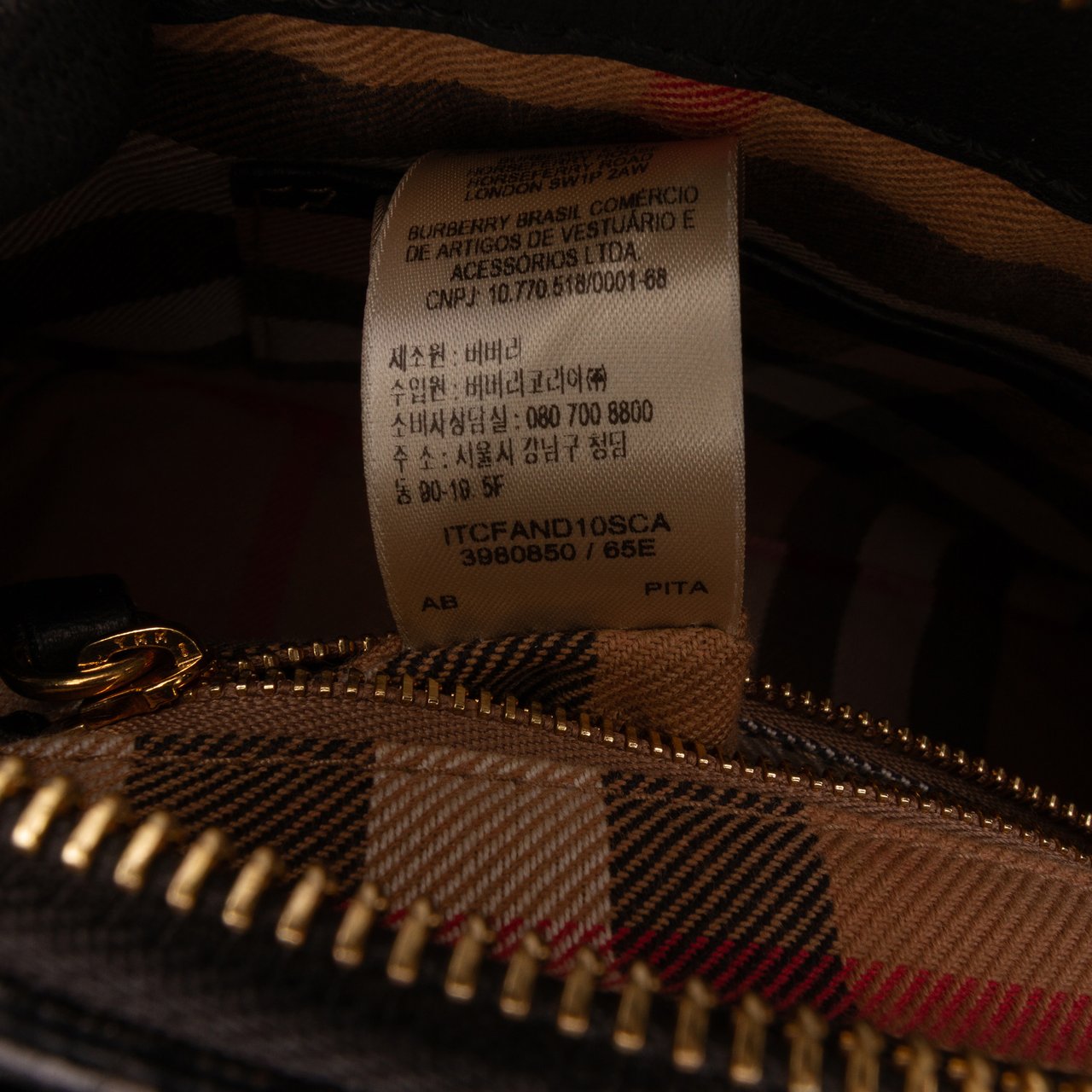 Burberry Small Leather Milverton Satchel Zwart