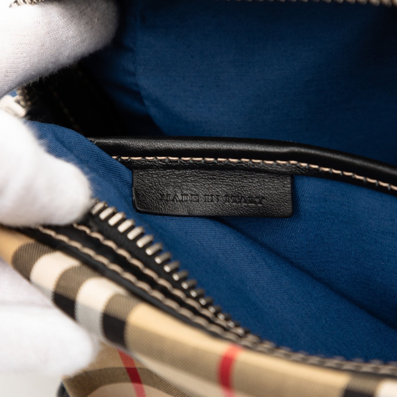 Burberry House Check Canvas Pouch Bruin