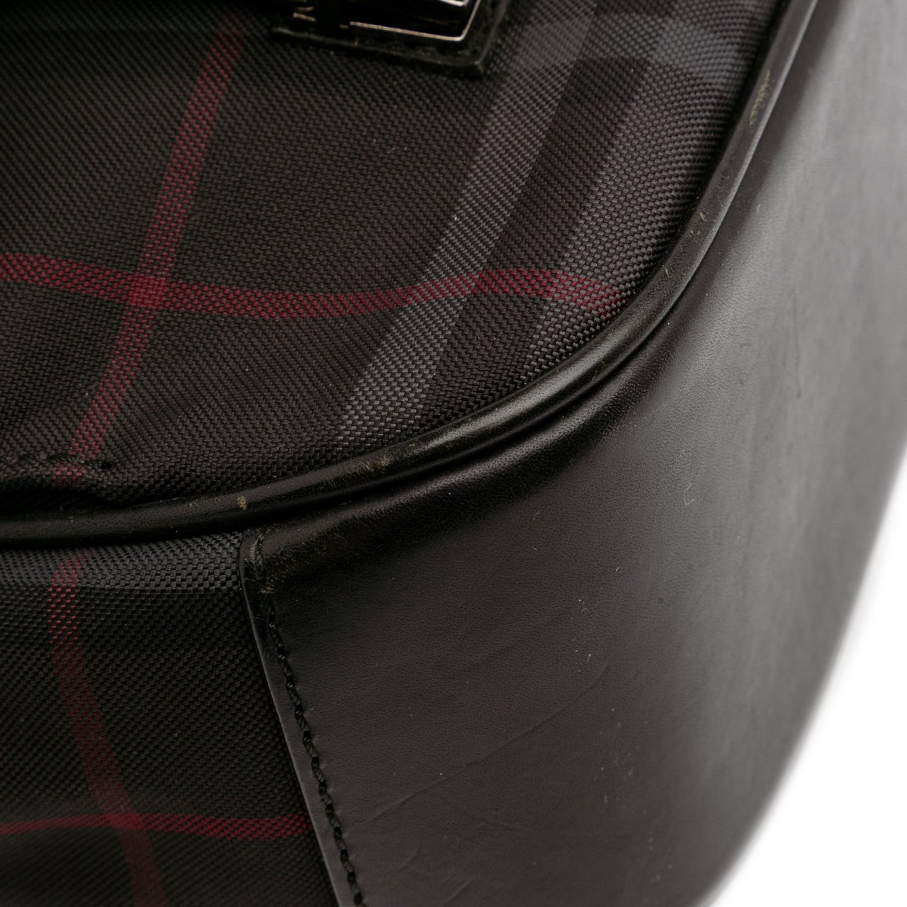Burberry Smoke Check Nylon Messenger Bag Zwart
