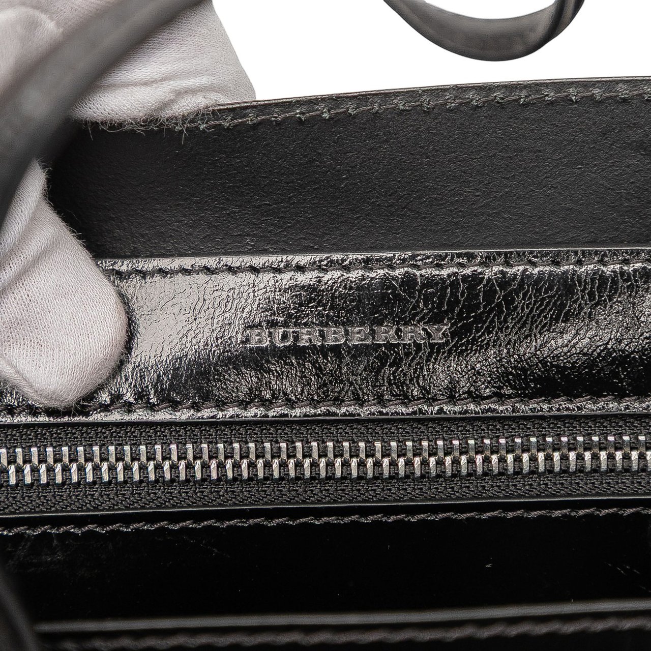 Burberry Large Soft Calfskin Banner Satchel Zwart