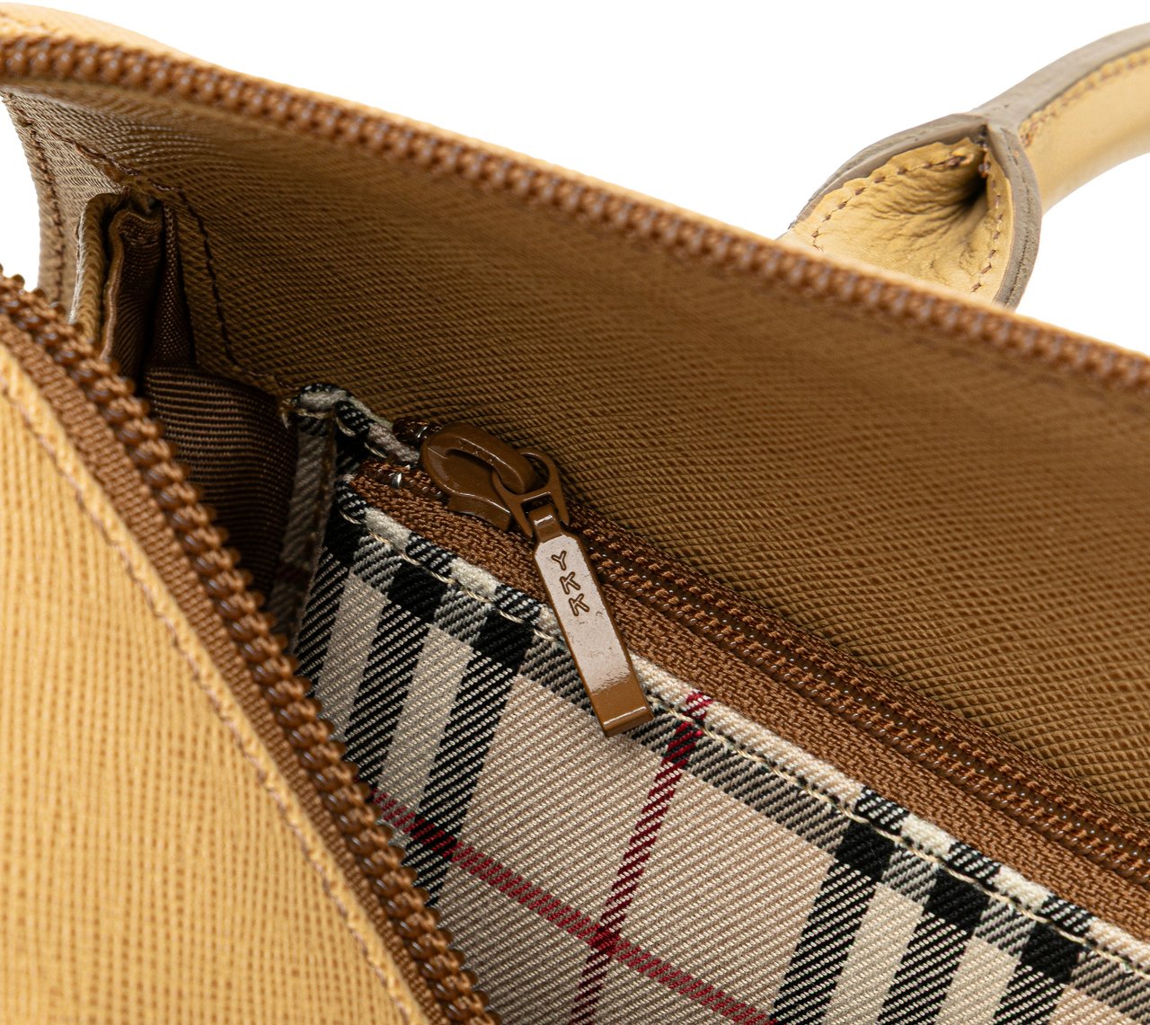 Burberry Leather Handbag Bruin