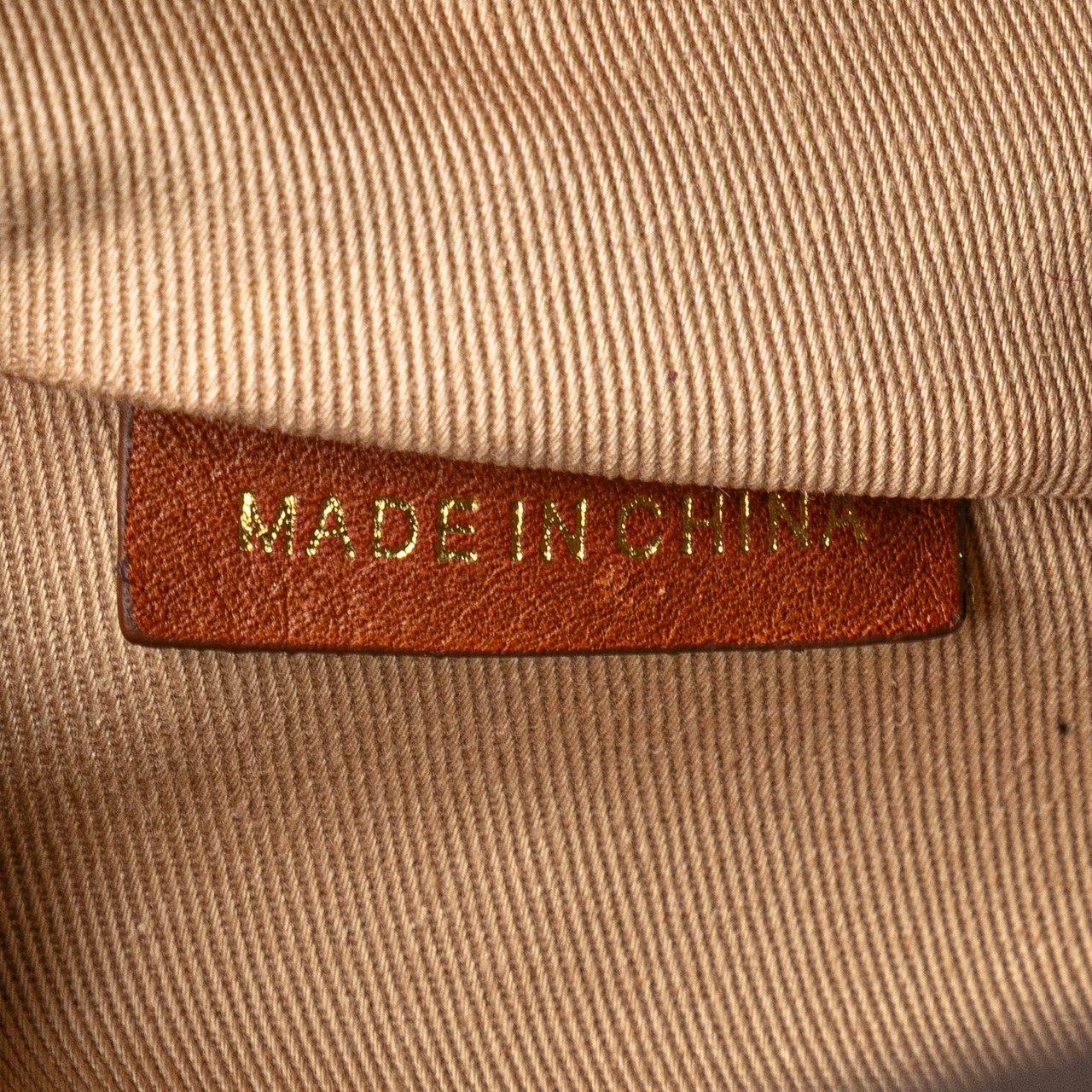 Burberry Canvas Tote Bruin