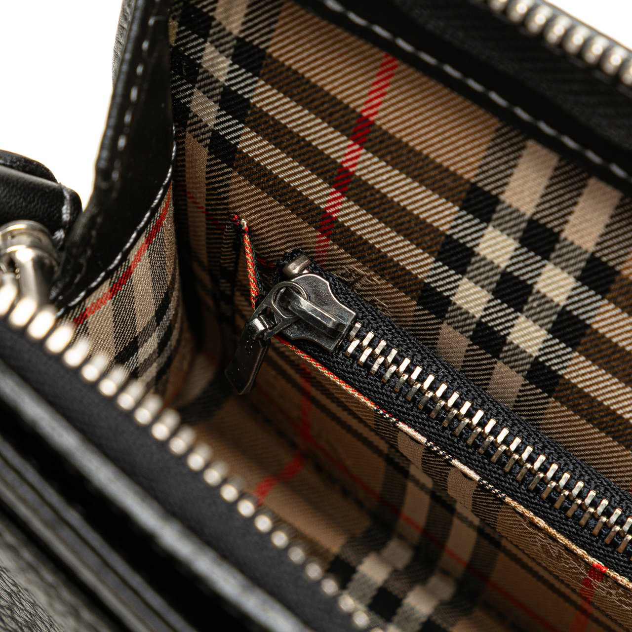 Burberry Leather Clutch Zwart