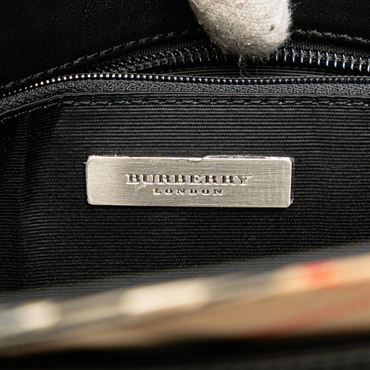 Burberry Nova Check Trimmed Leather Handbag Zwart