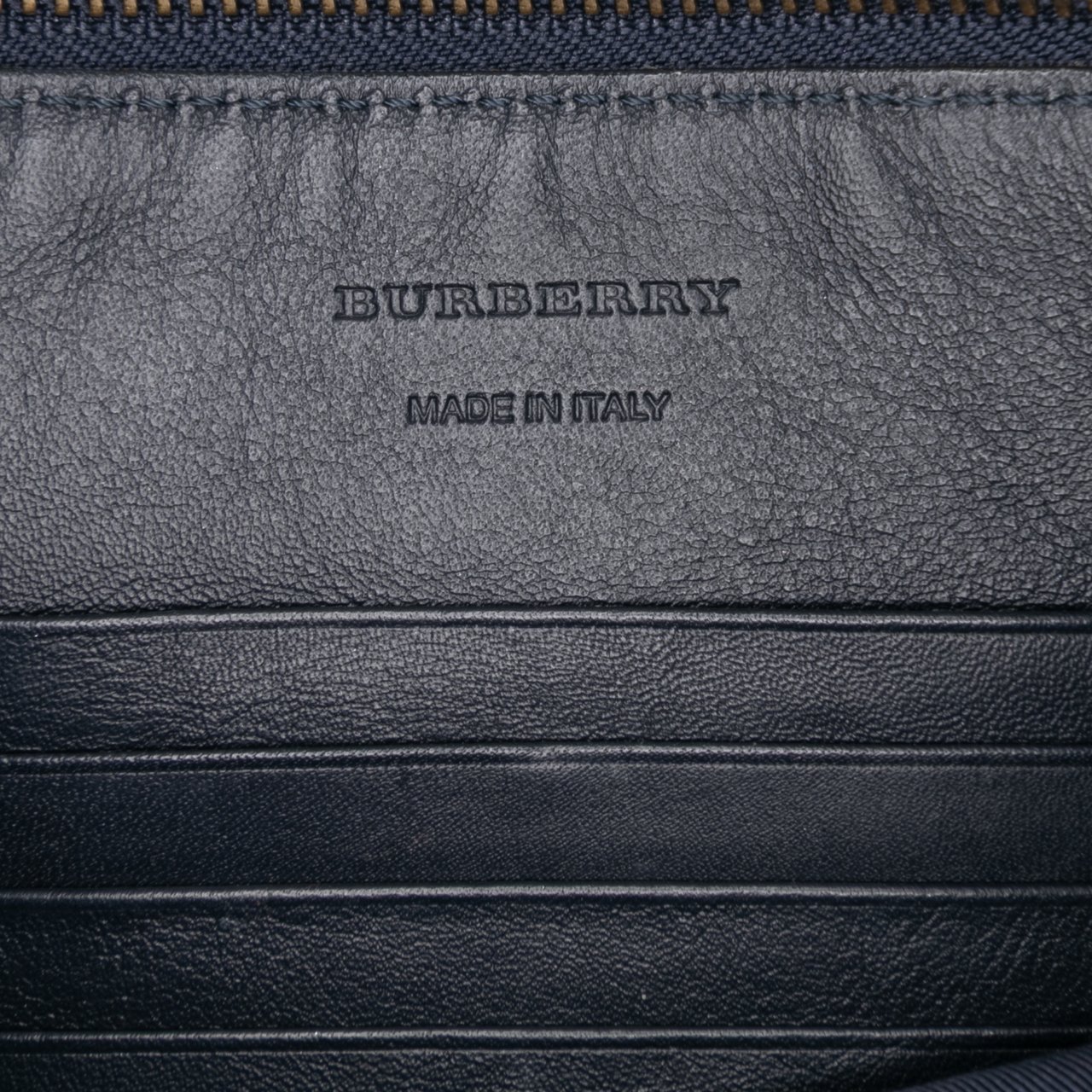 Burberry Suede Peyton Fringe Crossbody Zwart