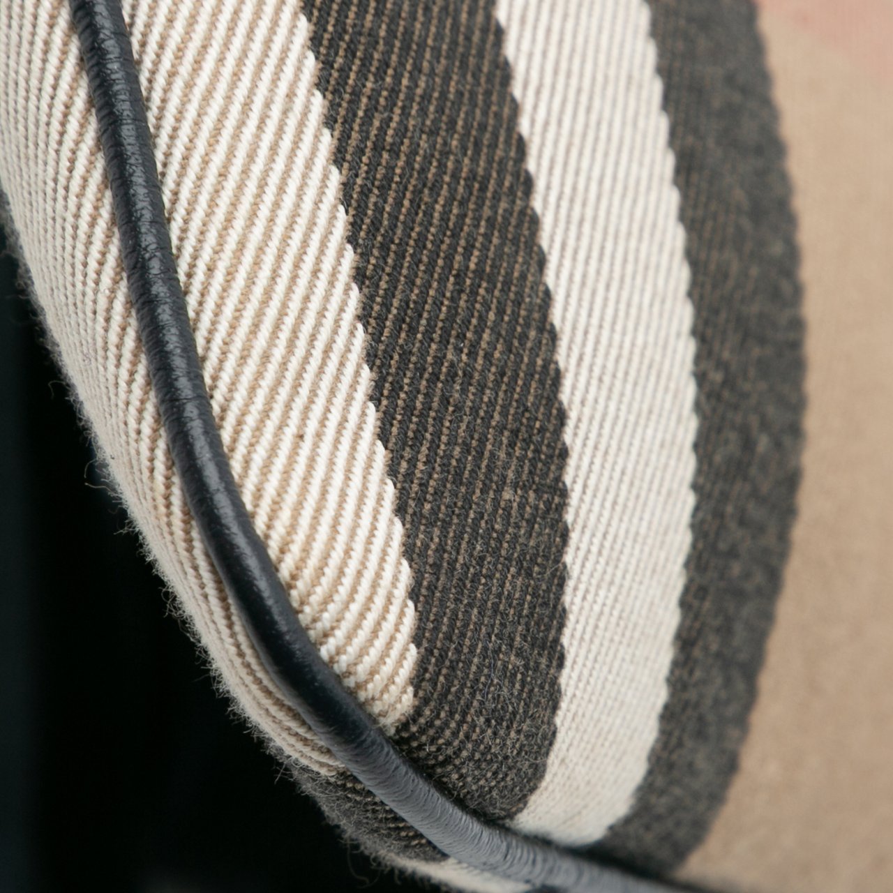 Burberry Suede Peyton Fringe Crossbody Zwart