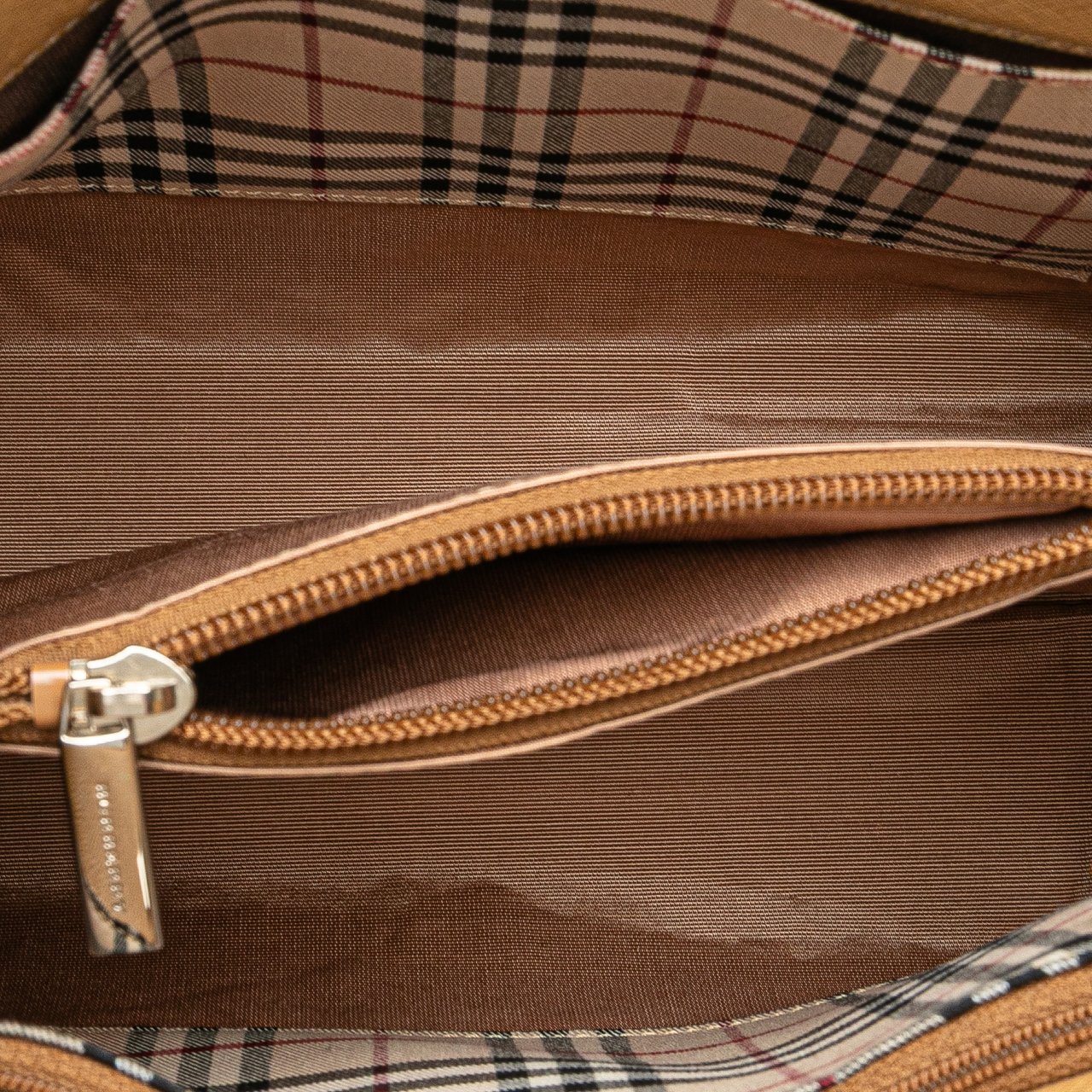 Burberry Leather Handbag Bruin