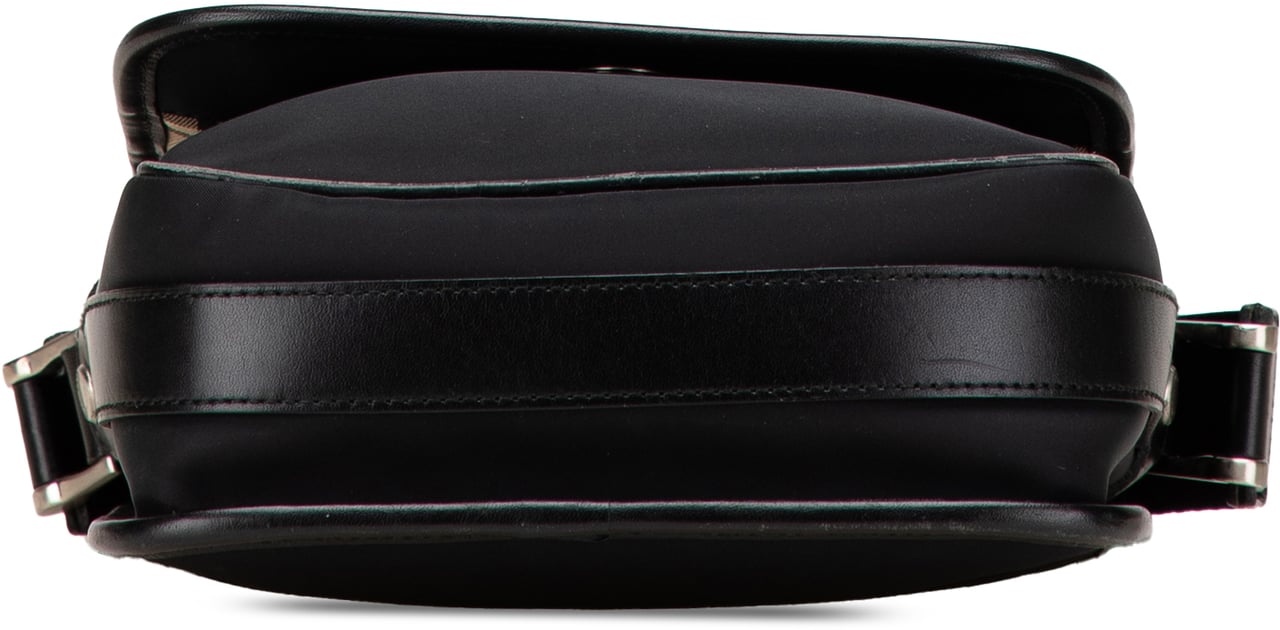 Burberry Nylon Crossbody Zwart