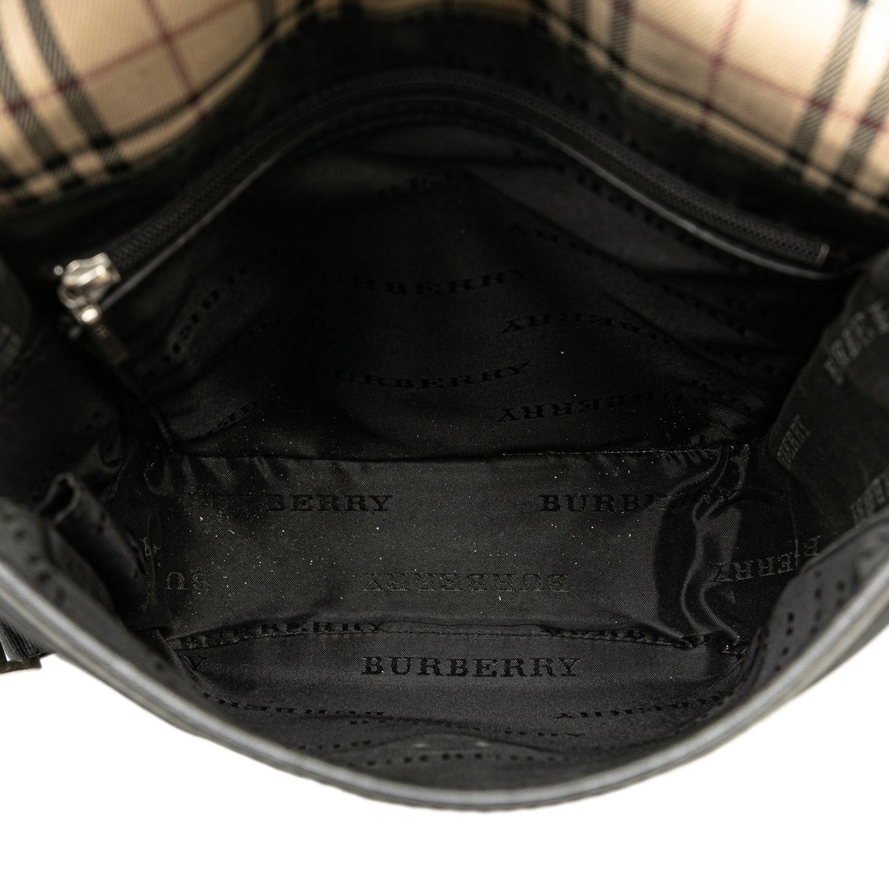Burberry Nylon Crossbody Zwart