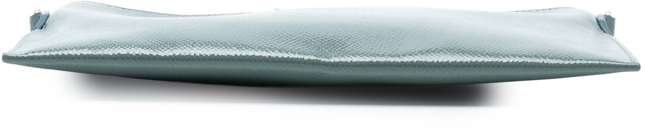 Burberry Grained Leather Peyton Crossbody Groen