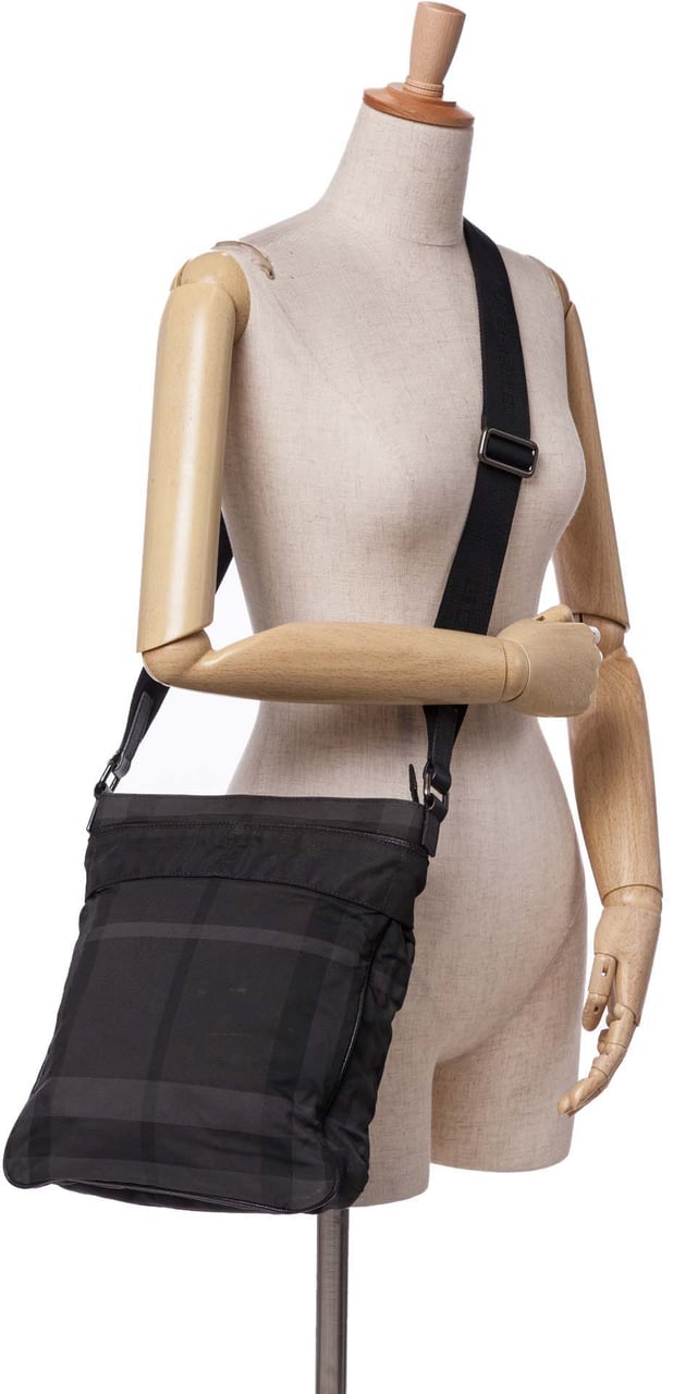 Burberry Smoke Check Nylon Crossbody Grijs