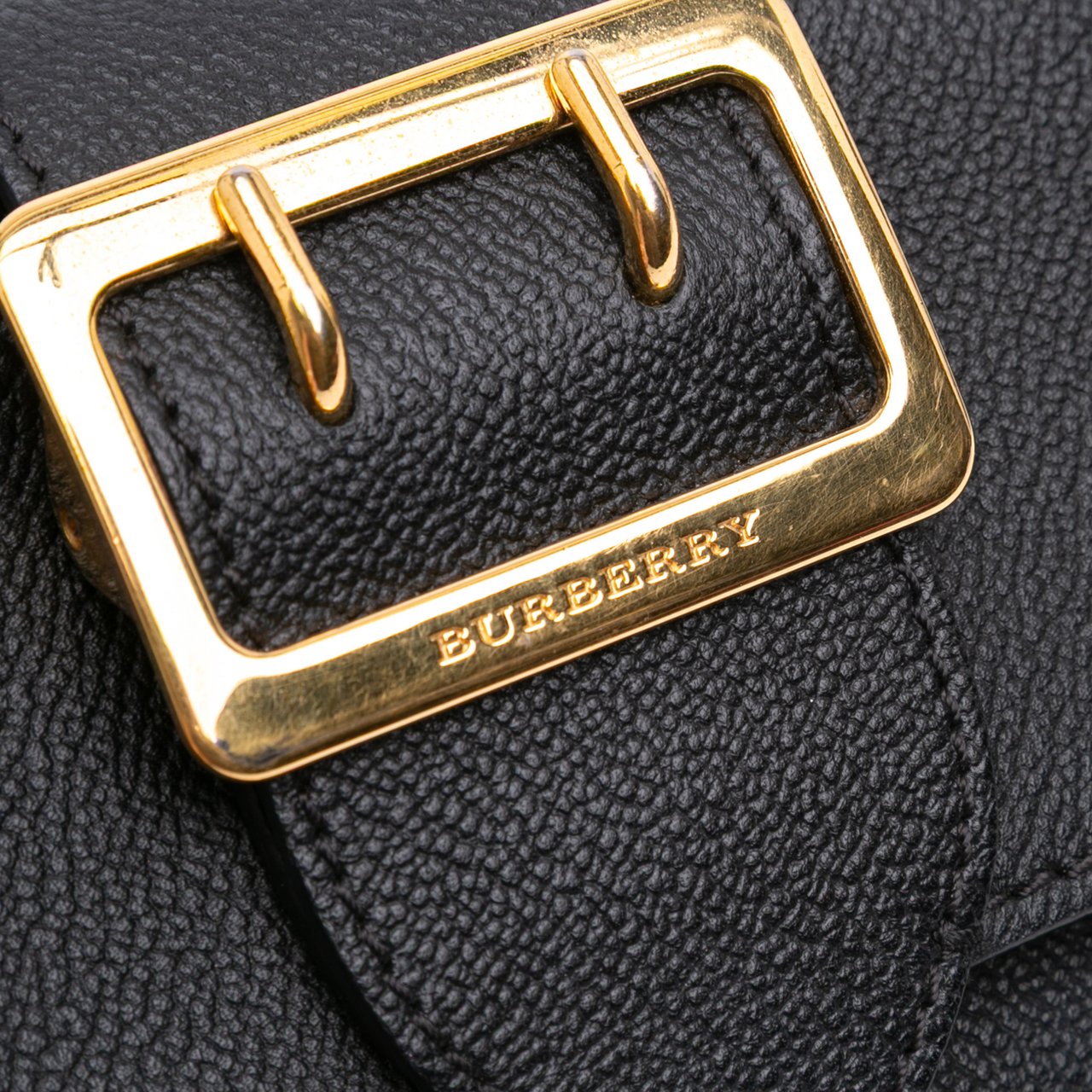 Burberry Mini Soft Grain Calfskin Buckle Crossbody Zwart