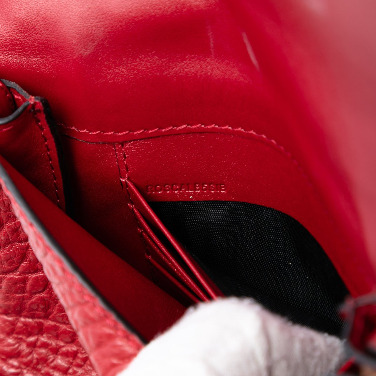 Burberry Embossed Grained Leather Langley Crossbody Rood