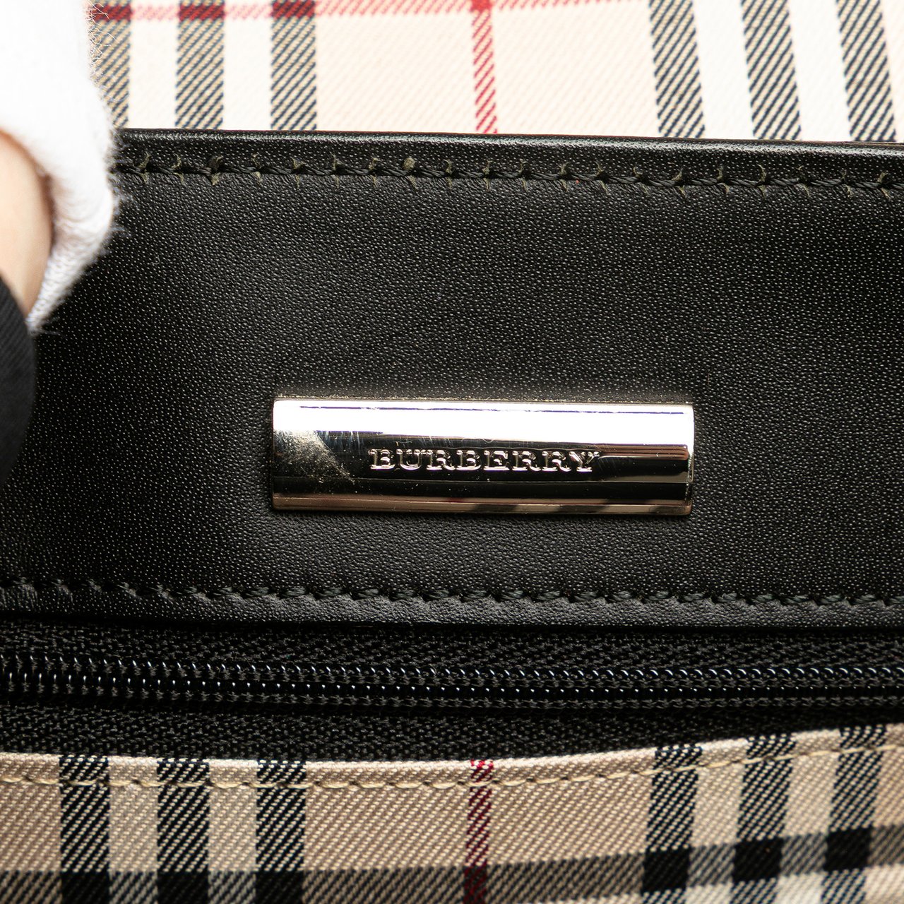 Burberry Leather Flap Shoulder Bag Zwart