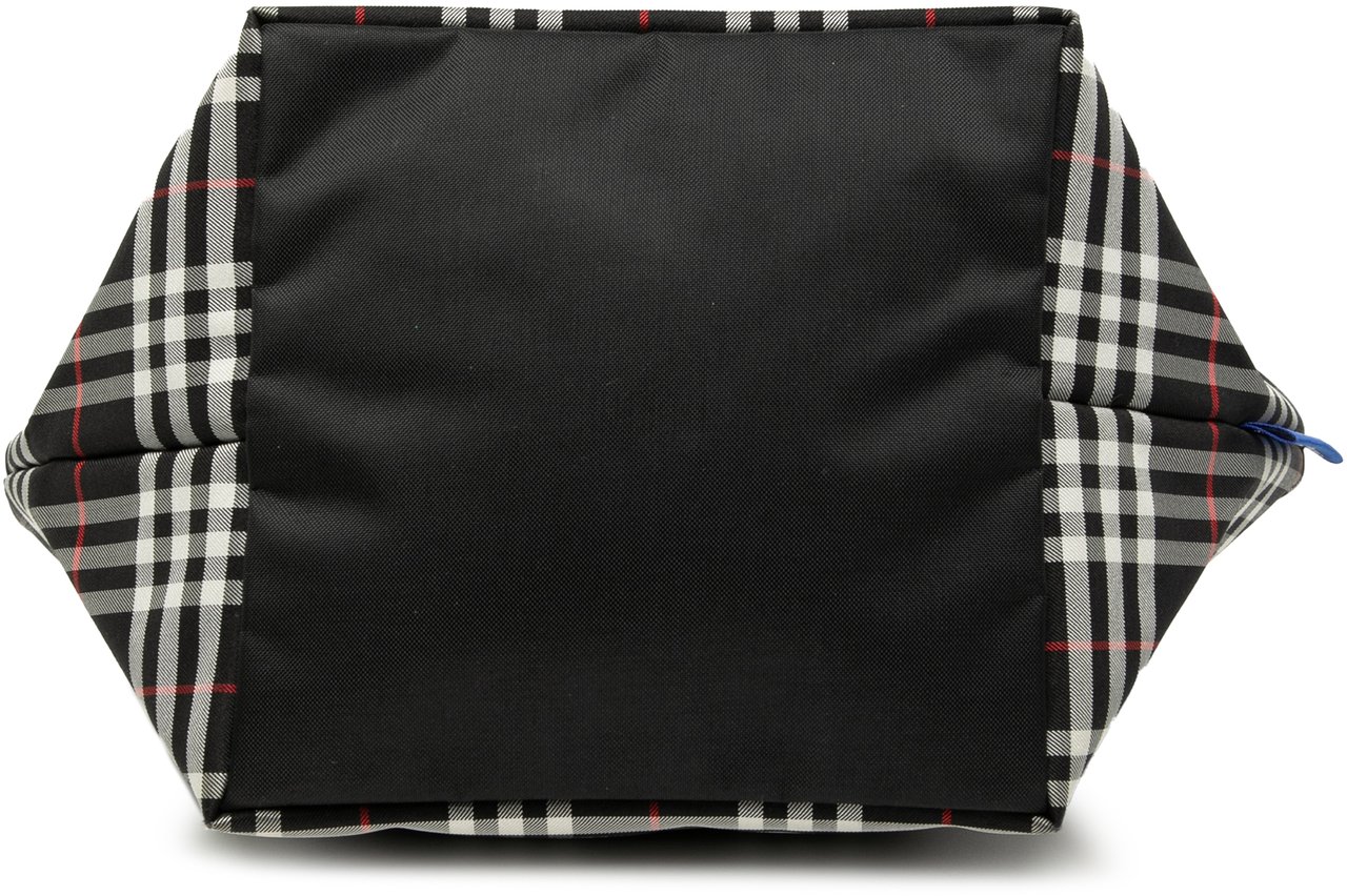 Burberry House Check Nylon Handbag Zwart