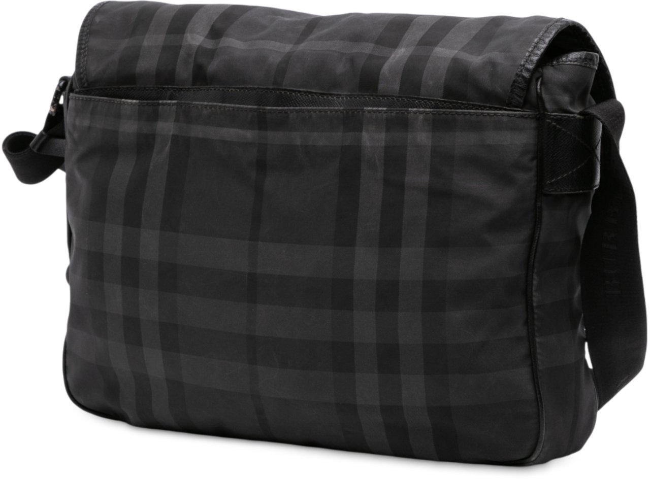 Burberry Smoke Check Nylon Elgin Messenger Bag Grijs