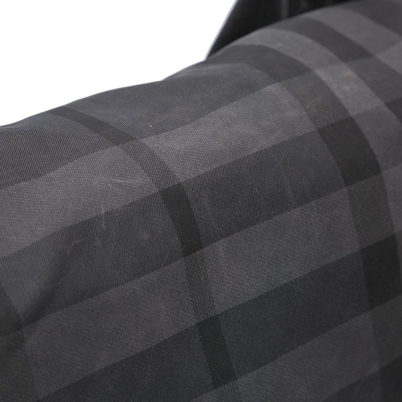 Burberry Smoke Check Nylon Elgin Messenger Bag Grijs