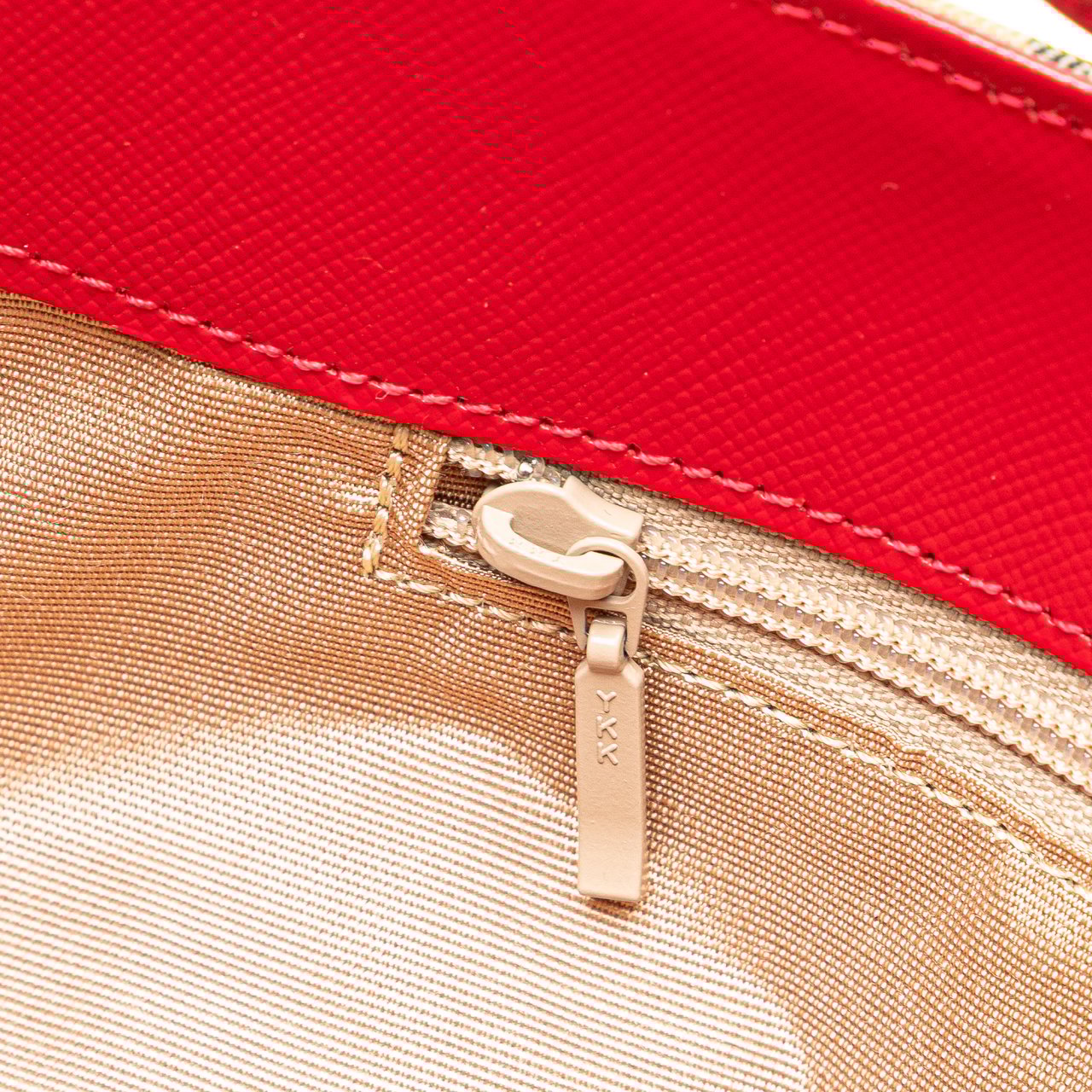 Burberry Haymarket Check Canvas Tote Bruin