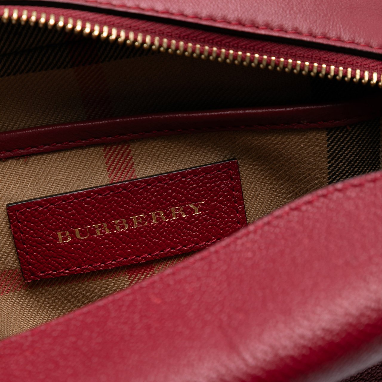 Burberry Small Soft Grained Calfskin Buckle Crossbody Rood