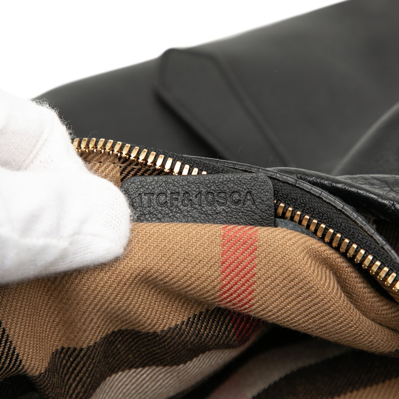 Burberry Leather Big Crush Shoulder Bag Zwart