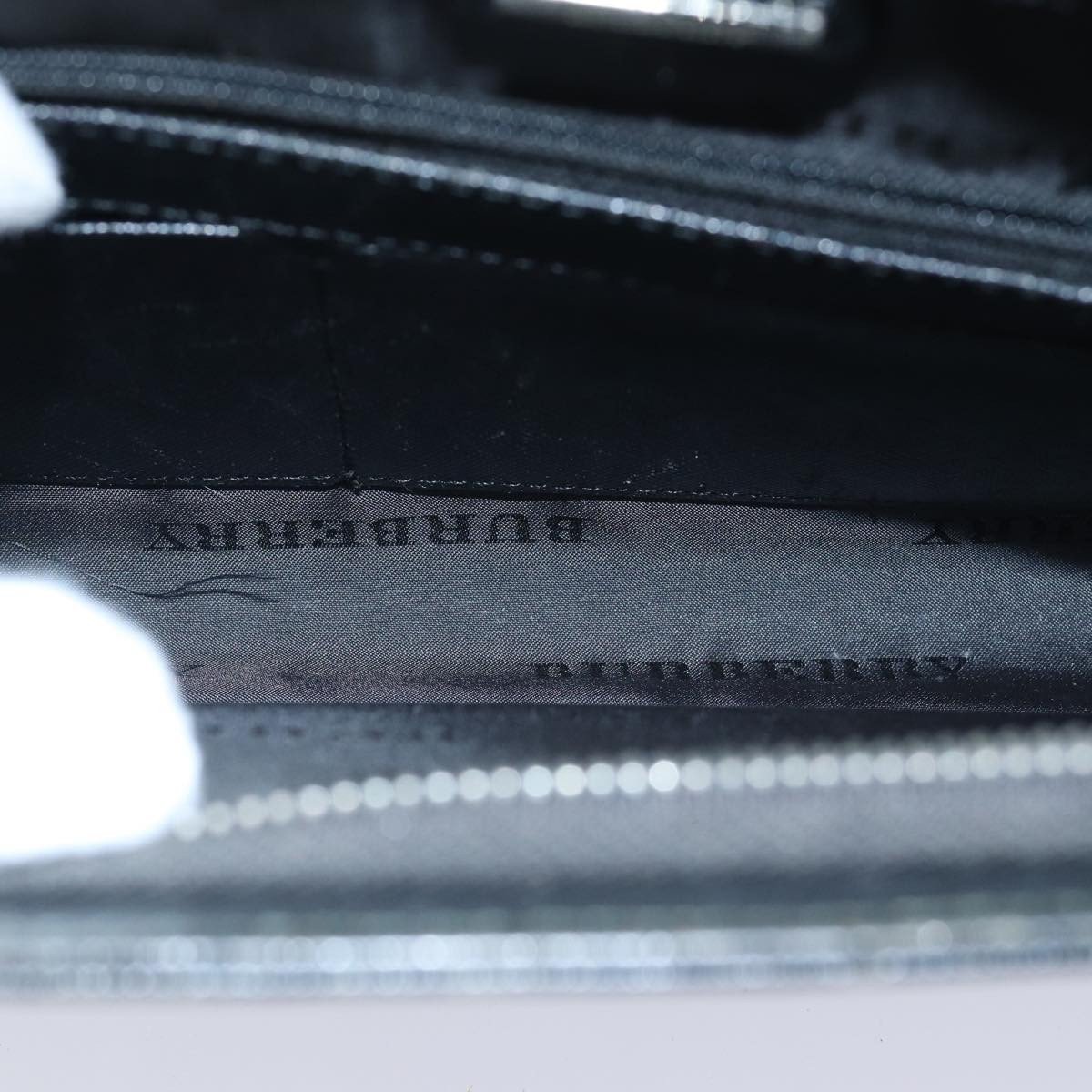 Burberry Burberry Vintage Pouch Leather Zwart