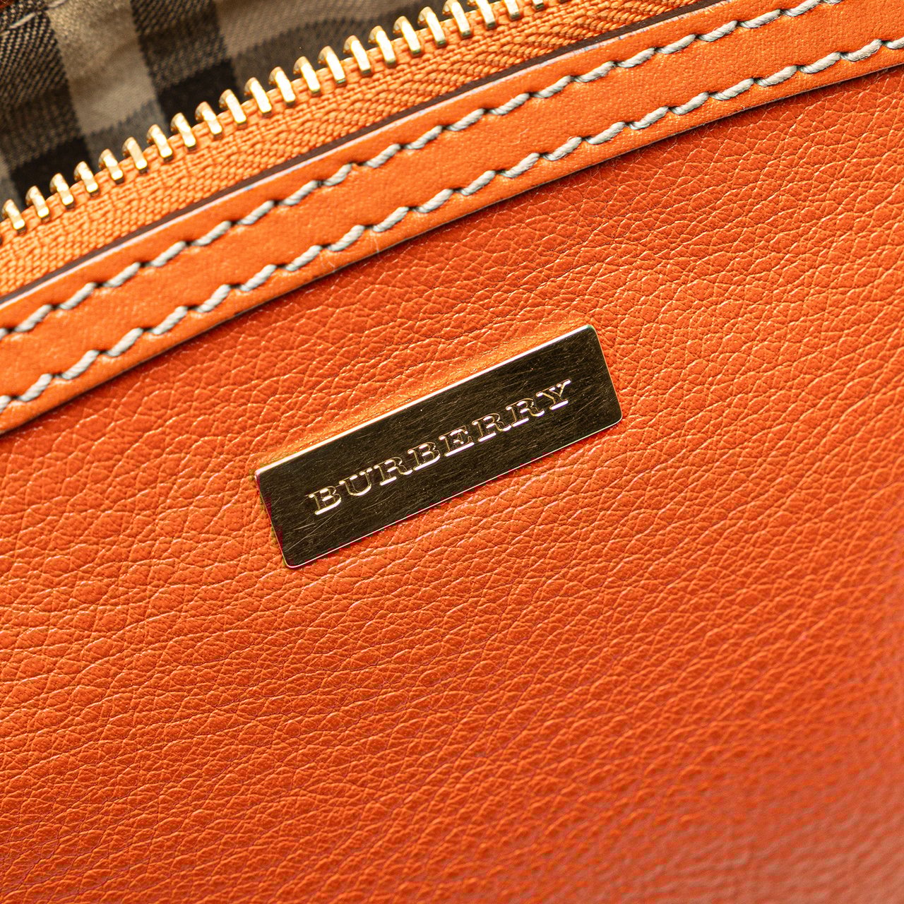 Burberry Grained Calfskin Crossbody Oranje