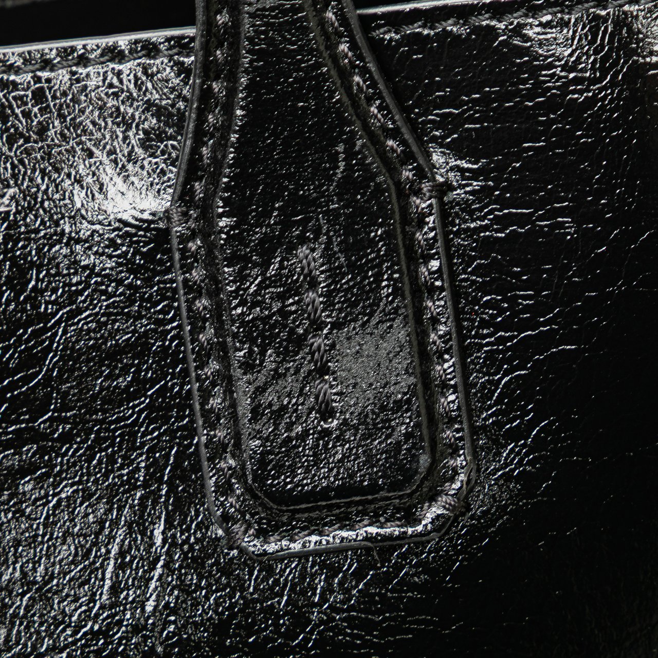 Burberry Small Soft Calfskin Banner Satchel Zwart
