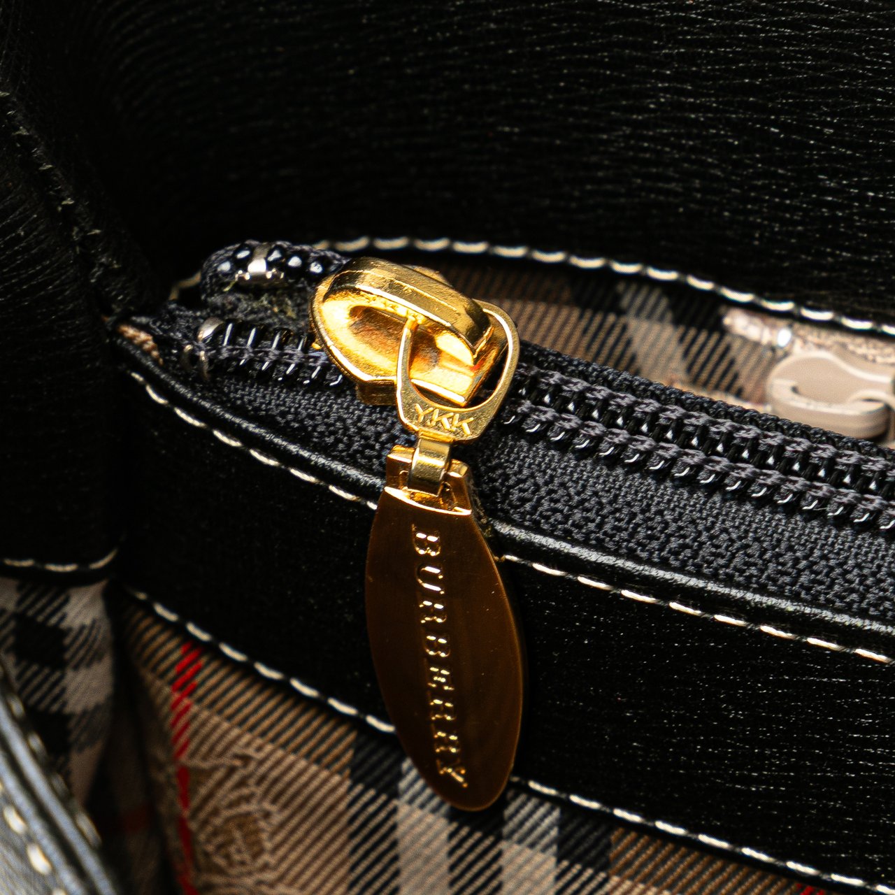 Burberry Leather Shoulder Bag Zwart