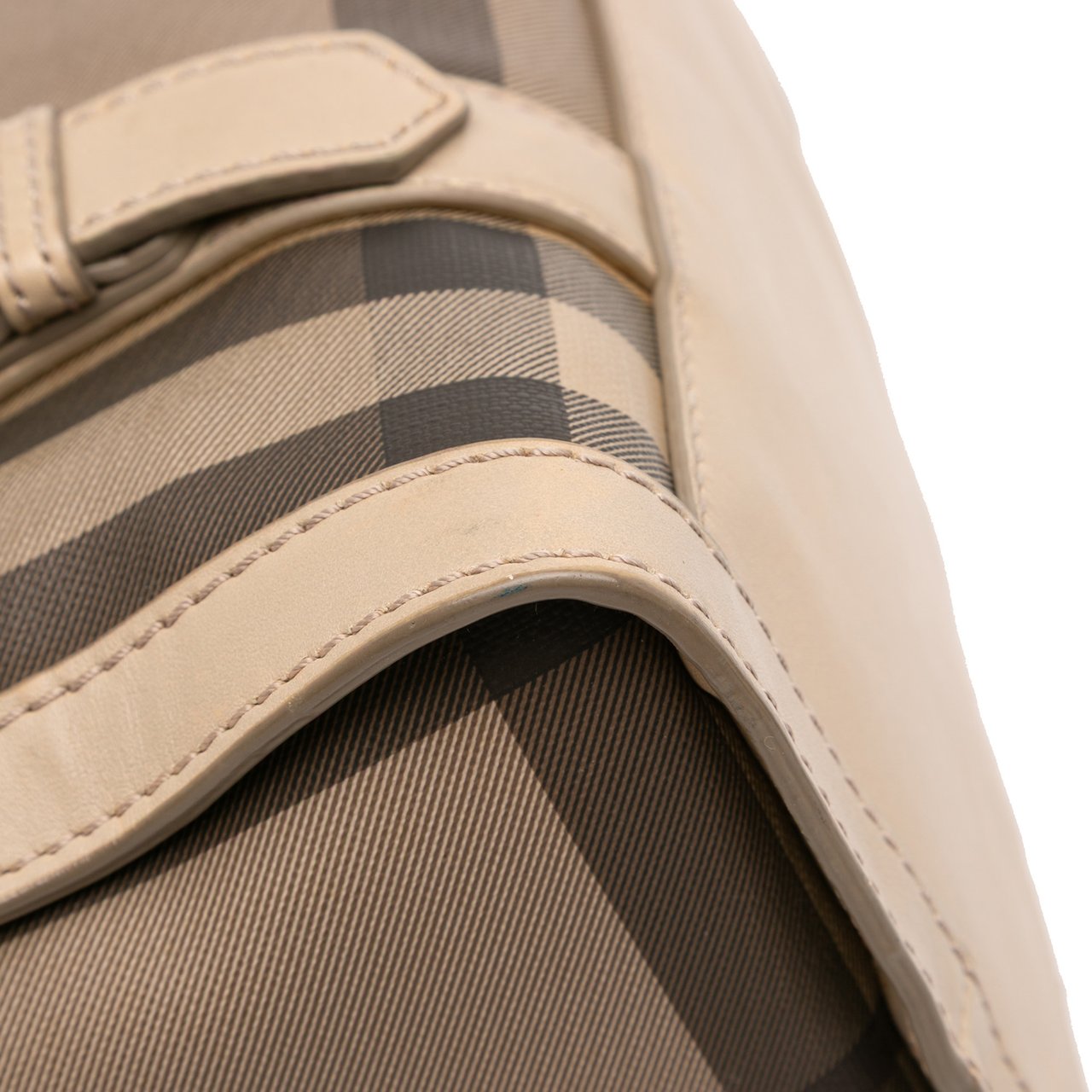Burberry Smoke Check Coated Canvas Chester Boston Bag Bruin