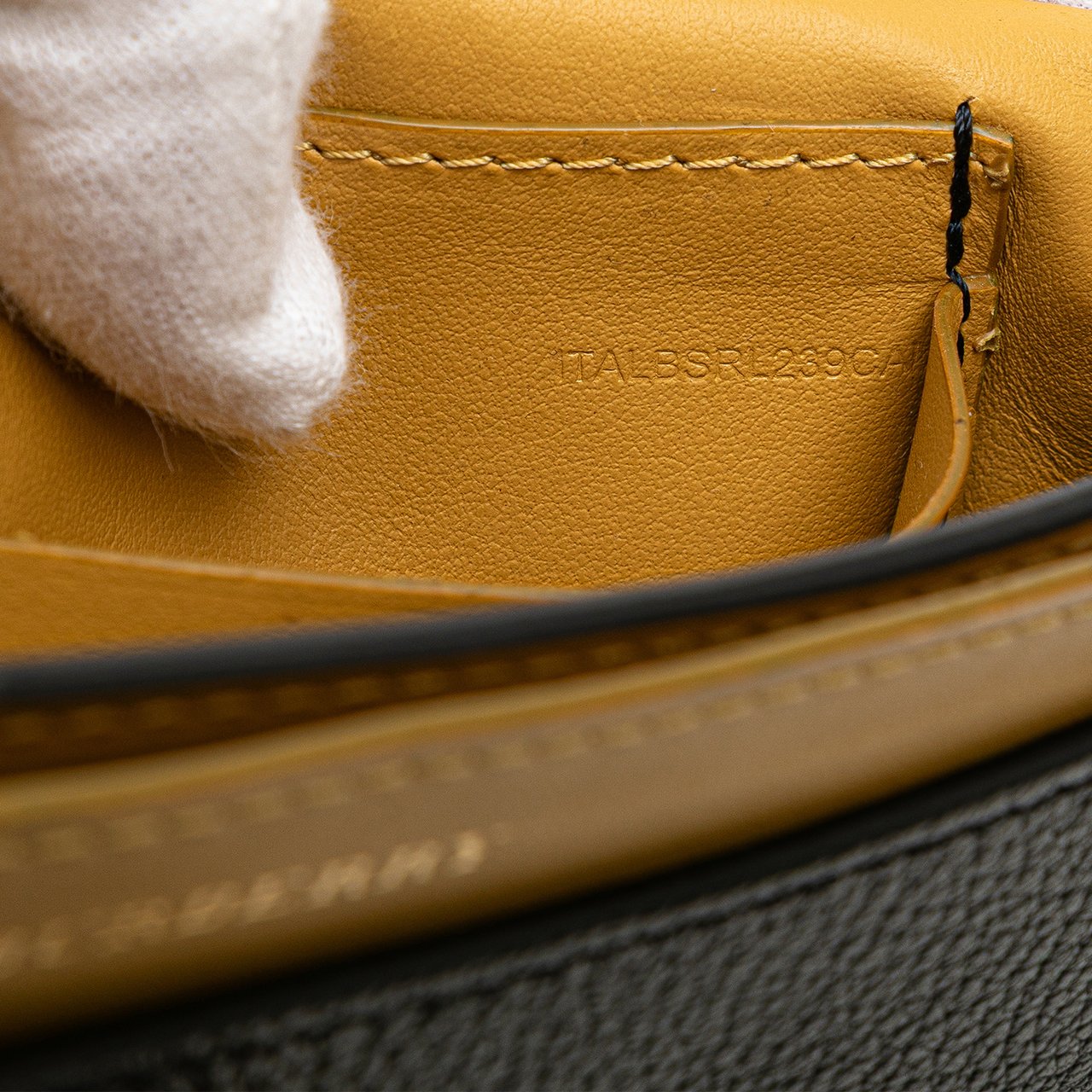 Burberry Leather Hayes D Ring Crossbody Zwart