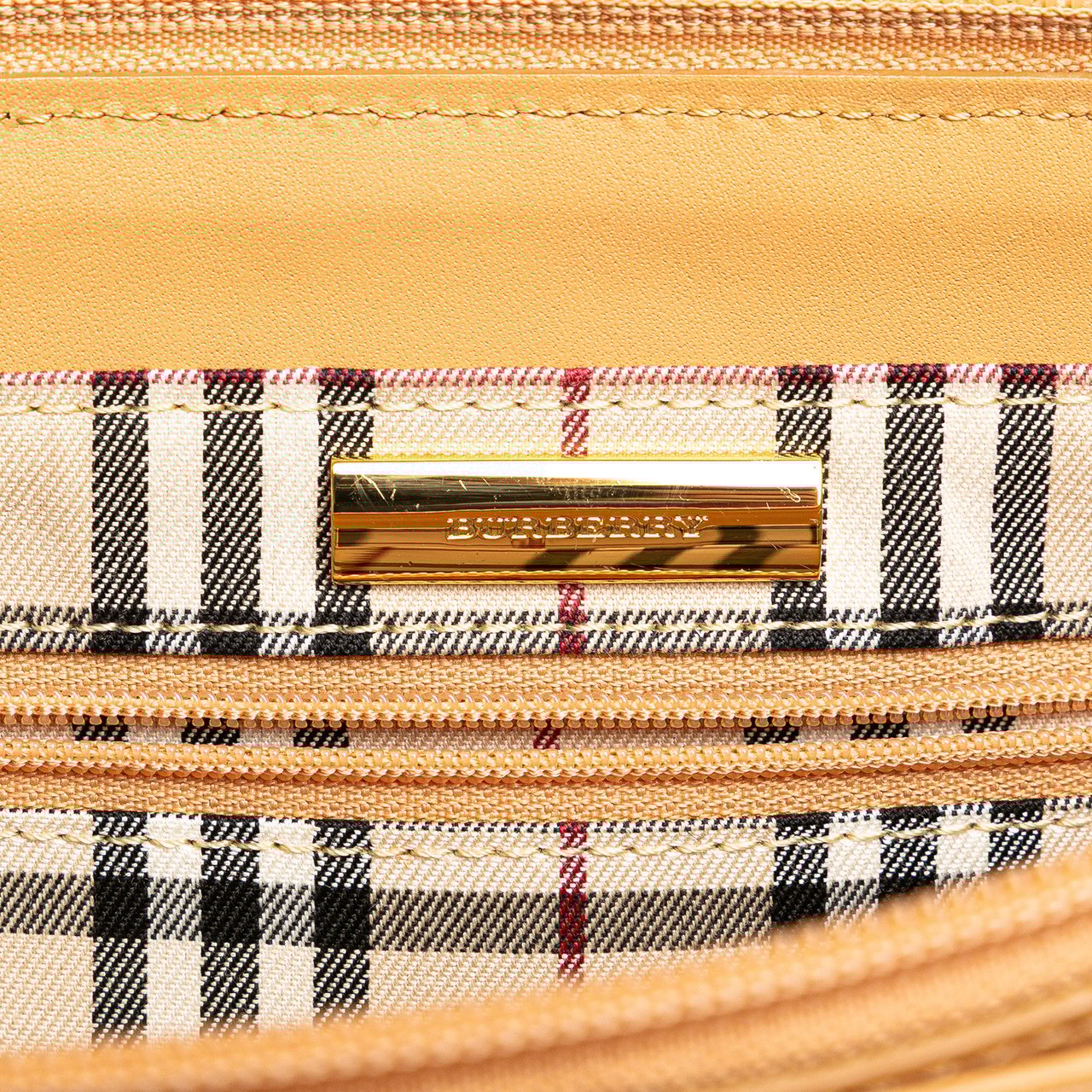 Burberry Leather Tote Bruin