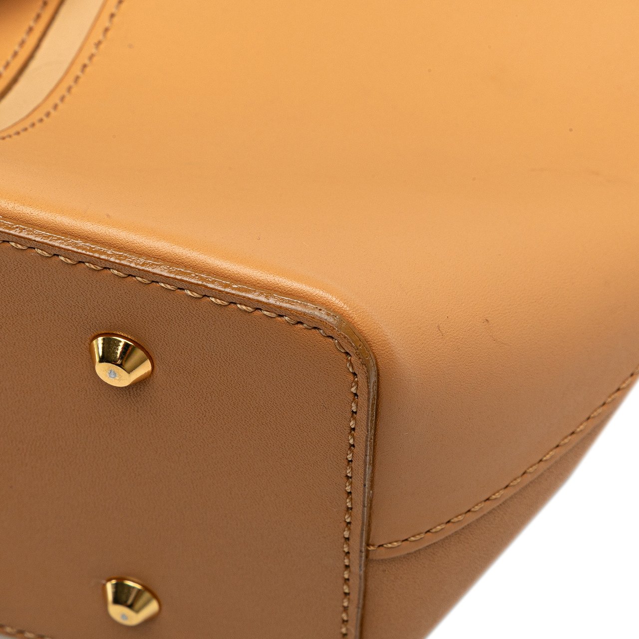 Burberry Leather Tote Bruin
