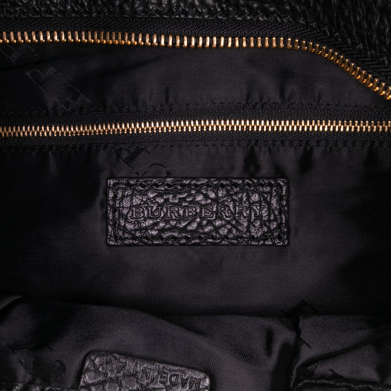 Burberry Leather Bartow Satchel Zwart