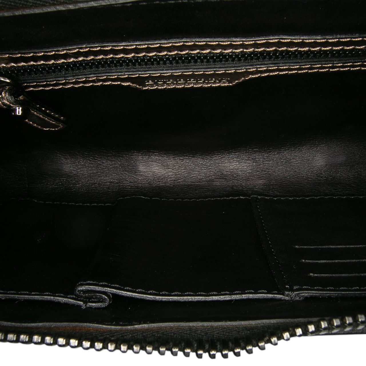 Burberry Metallic Leather Clutch Goud