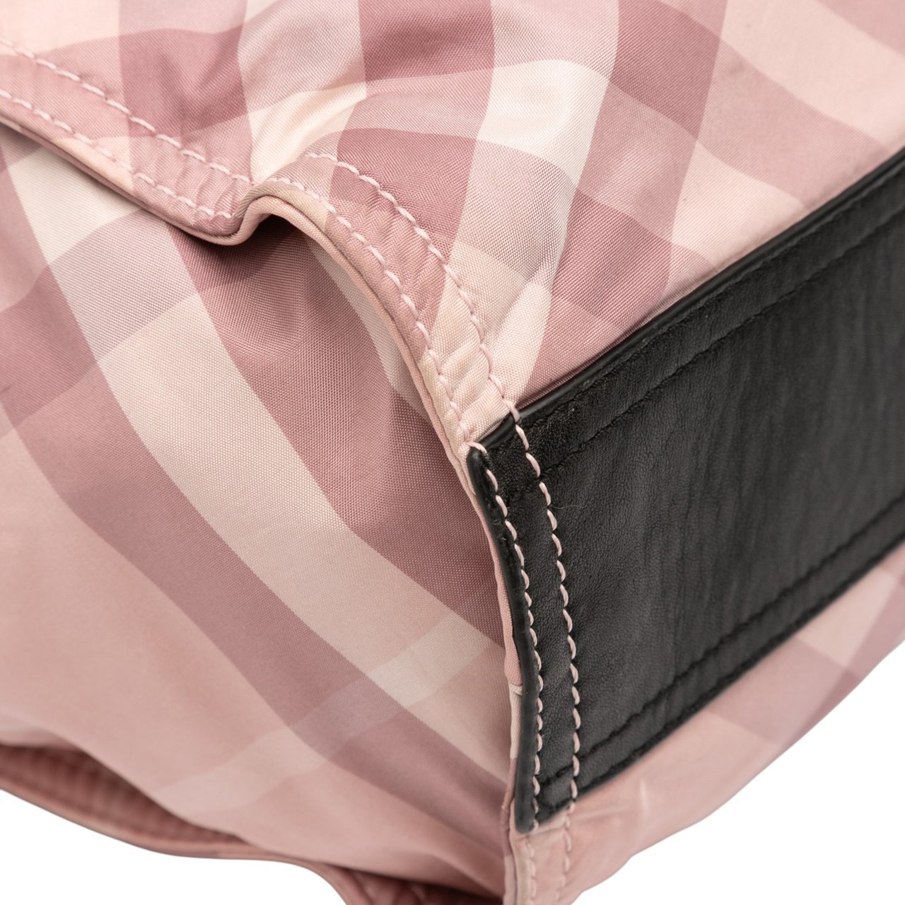 Burberry Supernova Check Nylon Buckleigh Tote Roze