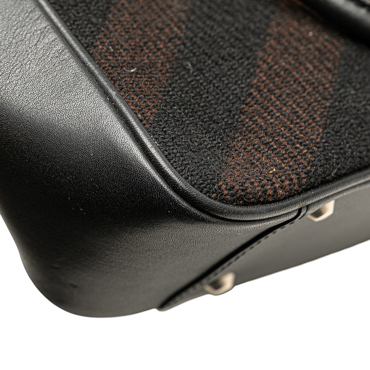 Burberry Superenova Check Wool Tote Zwart
