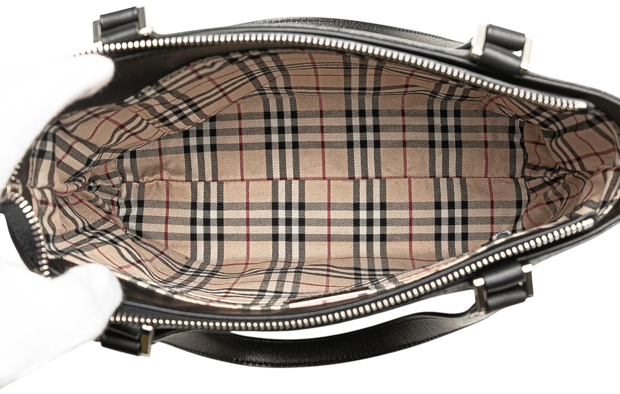 Burberry Leather Handbag Zwart