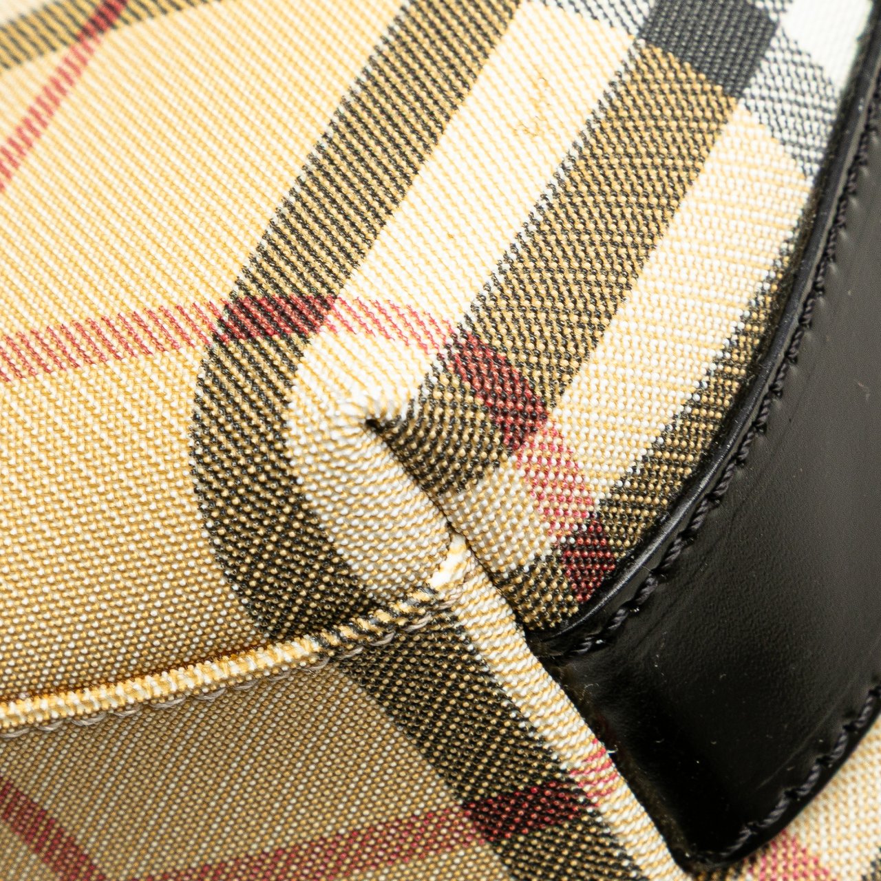 Burberry House Check Coated Canvas Shoulder Bag Bruin