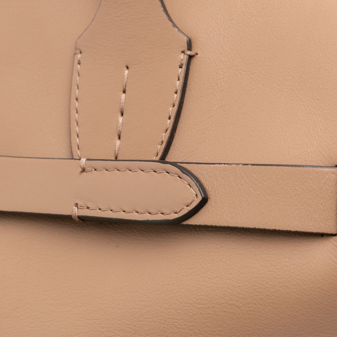 Burberry Medium Soft Calfskin Belt Bag Bruin
